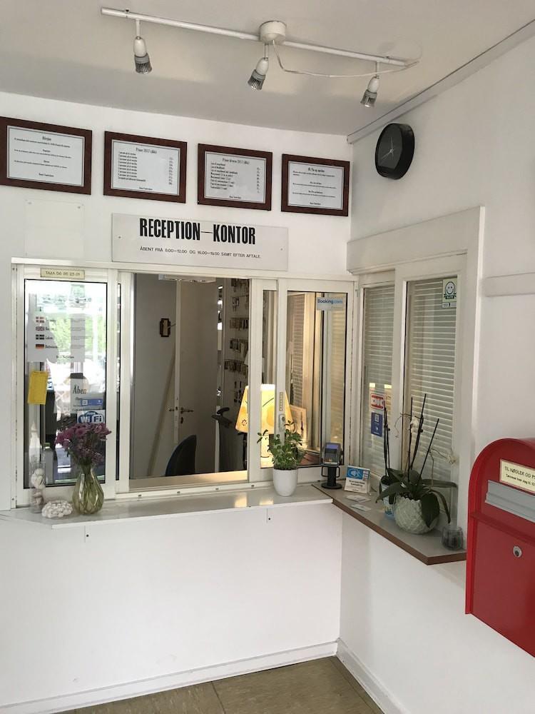 Ronne Vandrerhjem 外观 照片